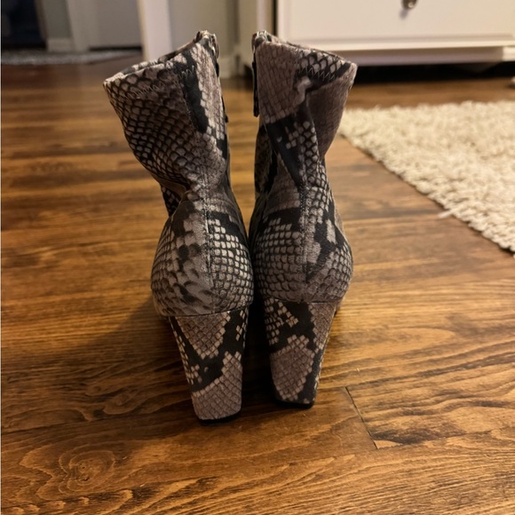Steve Madden Snake Skin Boots - Picture 6 of 8